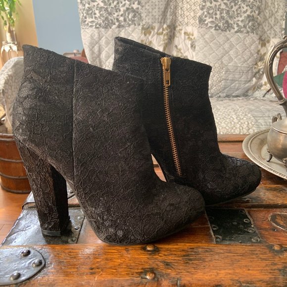 Diba Black Lace Zip-Up High Heel Ankle Booties - Picture 2 of 8